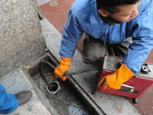 细水乡疏通下水道