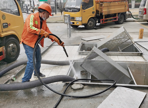 细水乡隔油池清理